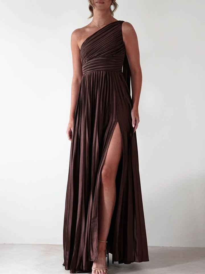 e702355b-fbde-4244-9f4d-a62f76b68e14-Max